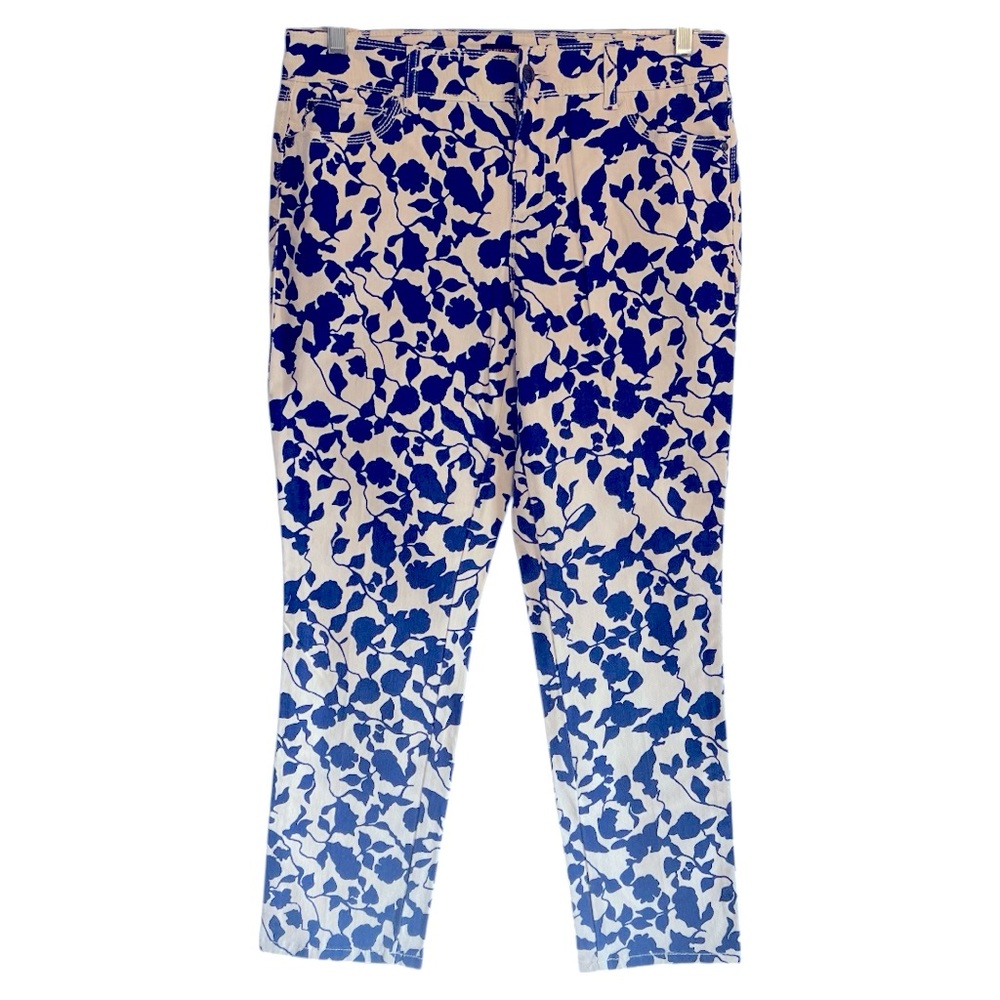 Dana Buchman Women’s White and Blue Floral Jeans Size 8